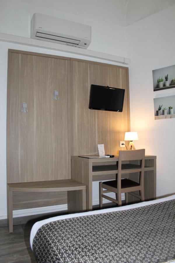 Hotel Univers Carpentras Zewnętrze zdjęcie