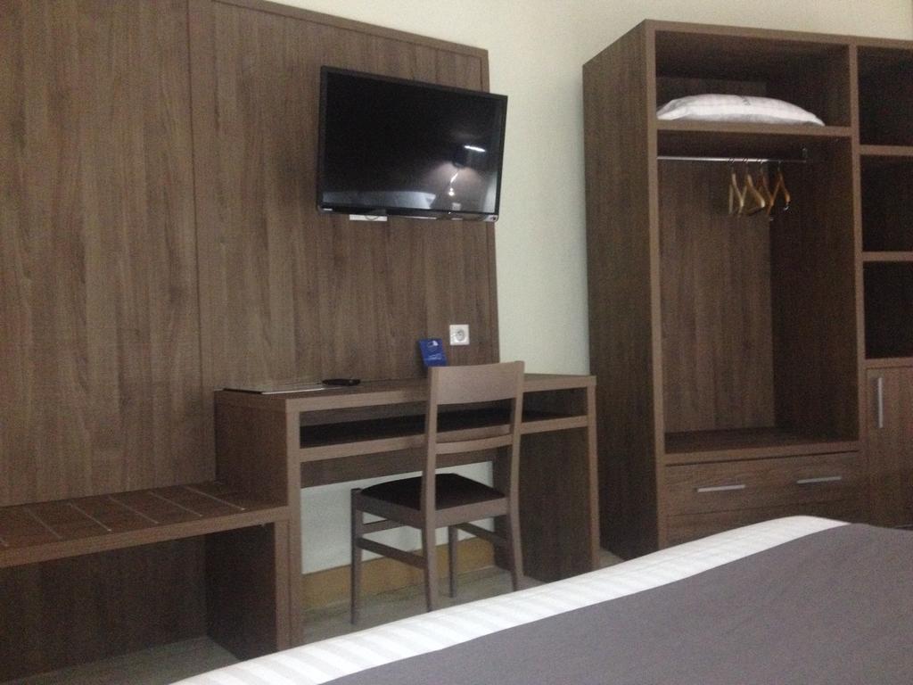 Hotel Univers Carpentras Zewnętrze zdjęcie