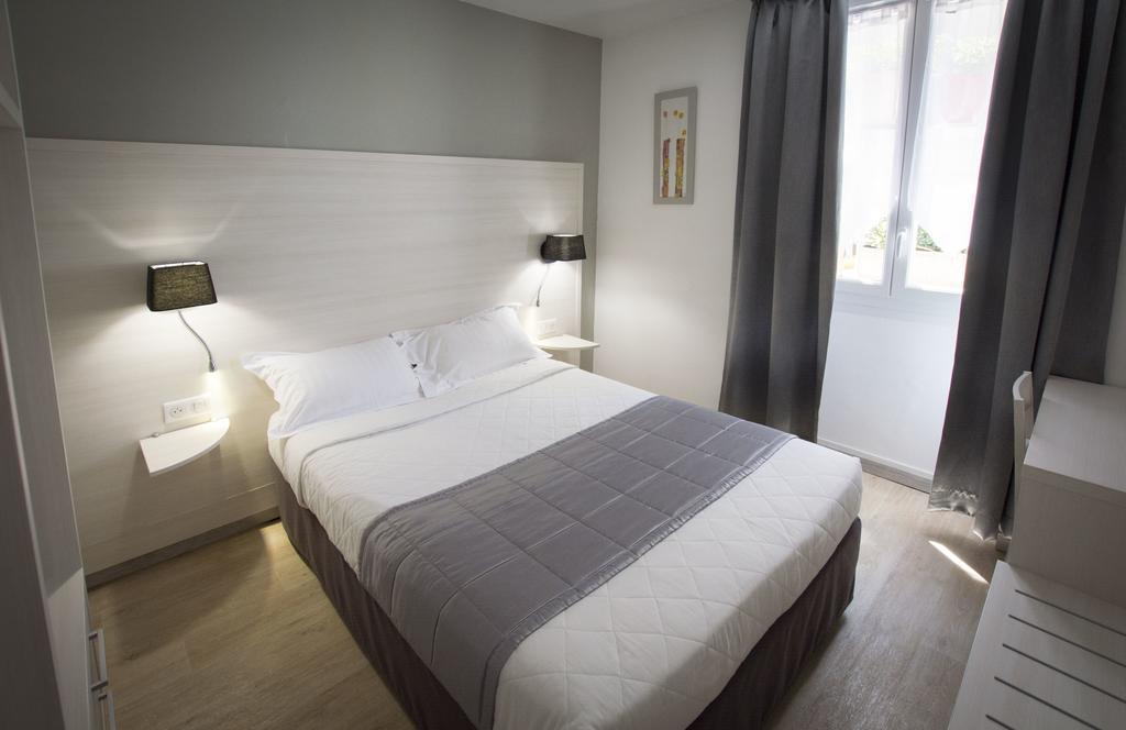 Hotel Univers Carpentras Zewnętrze zdjęcie