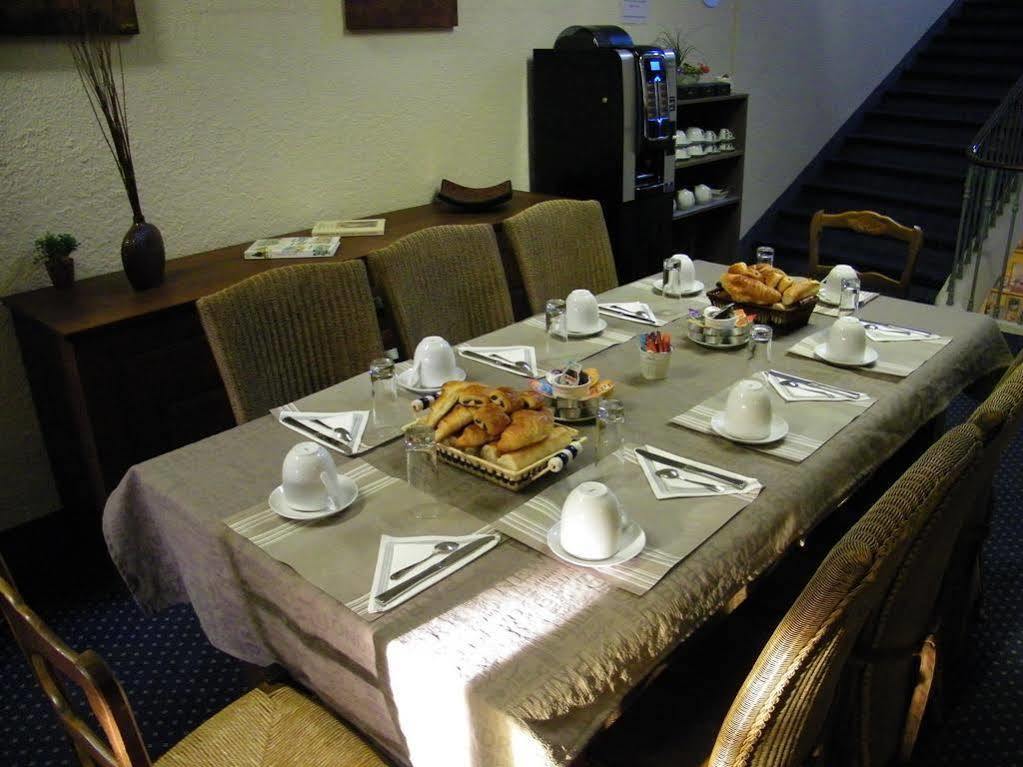 Hotel Univers Carpentras Zewnętrze zdjęcie